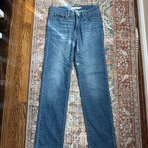 Levi Strauss Signature Mid Rise Straight Jeans Size 8 W29 L32